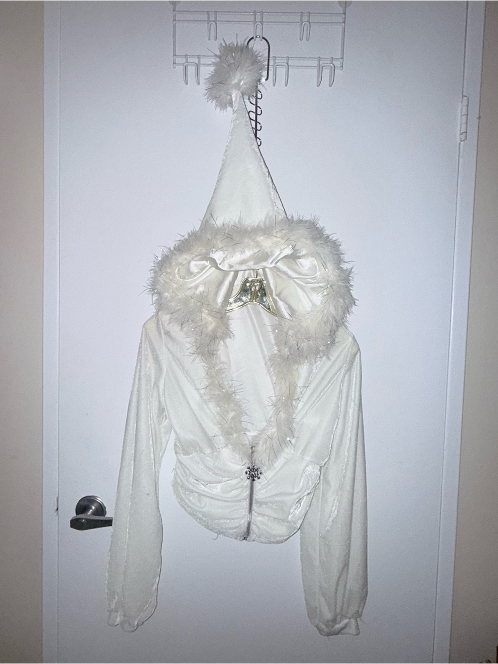 Rubie's Ivory Hooded Snow Princess Zip-Up. Tag says o/s but very small